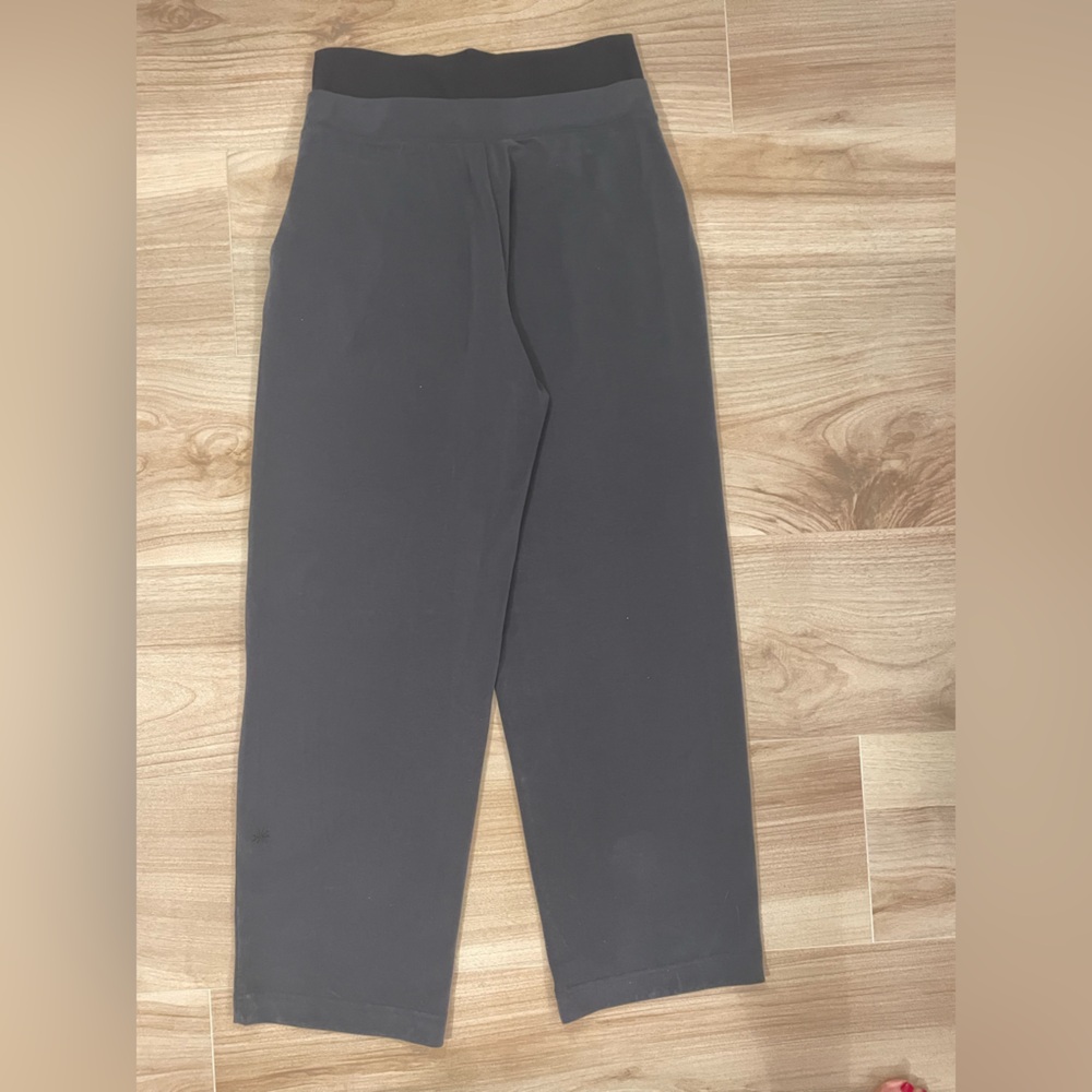 Athleta Seasoft Pant - Dark Gray with Black 2nd Waist - Med - Like New - Picture 2 of 8